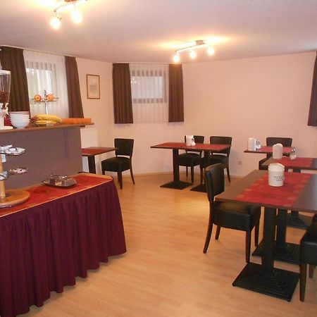 Apartment-Pension Schwalbennest Herzogenaurach Exterior foto