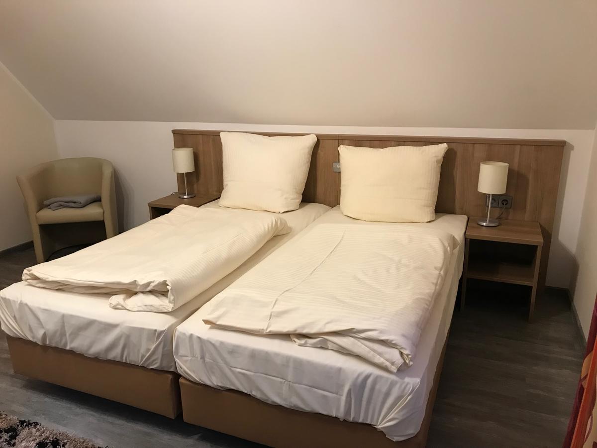 Apartment-Pension Schwalbennest Herzogenaurach Cameră foto